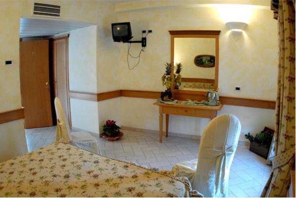 Hotel Pace San Giovanni Rotondo Eksteriør billede